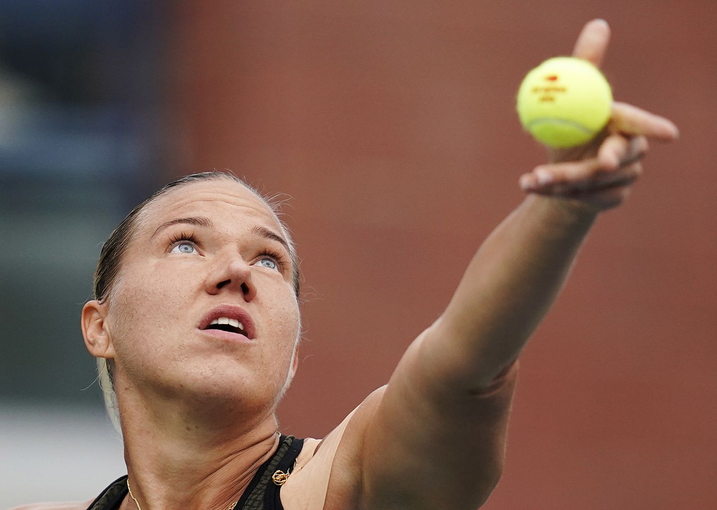 Kaia Kanepi alistas US Openi kolmandas ringi rootslanna Rebecca Petersoni.