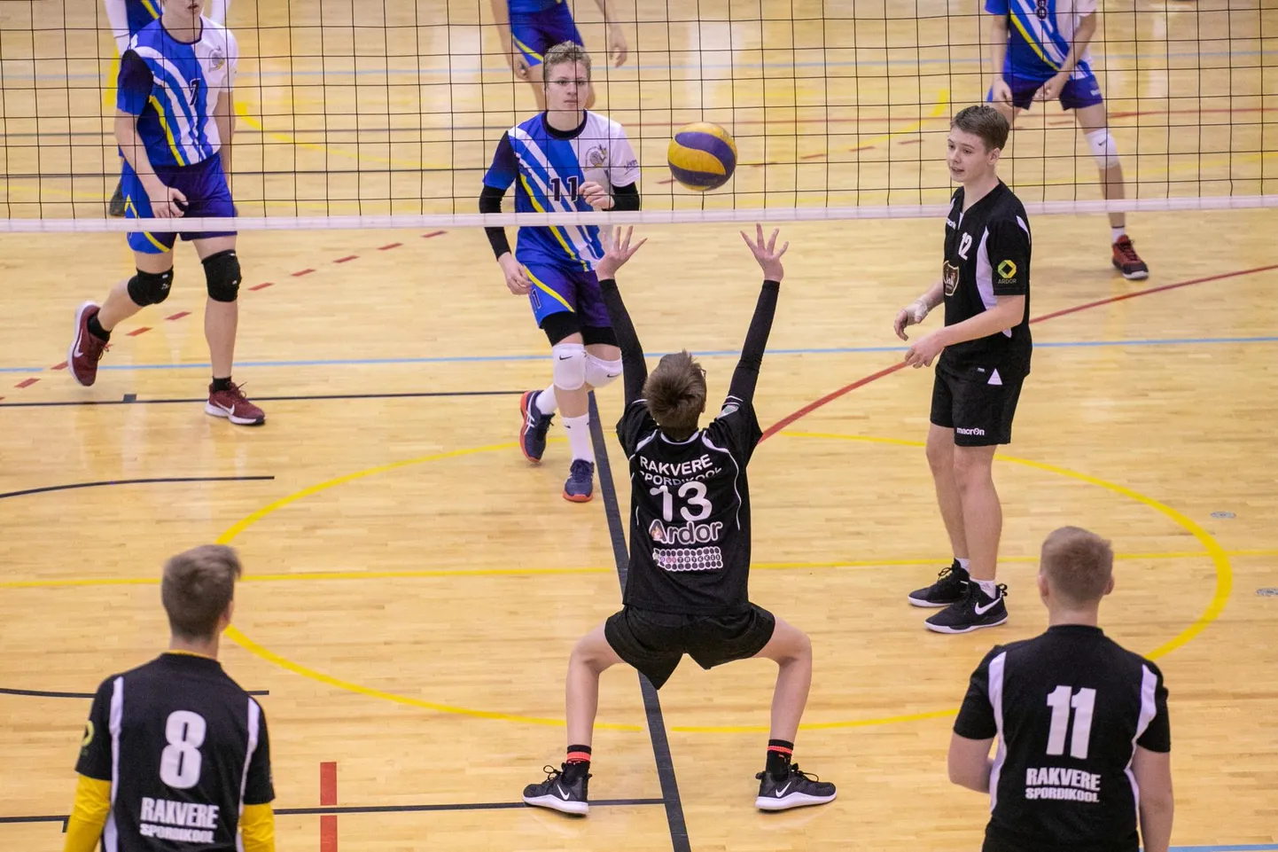 Rakvere Karikas võrkpallis annab noortele vajalikku võistluskogemust, milleta ükski harjutaja läbi ei saa.