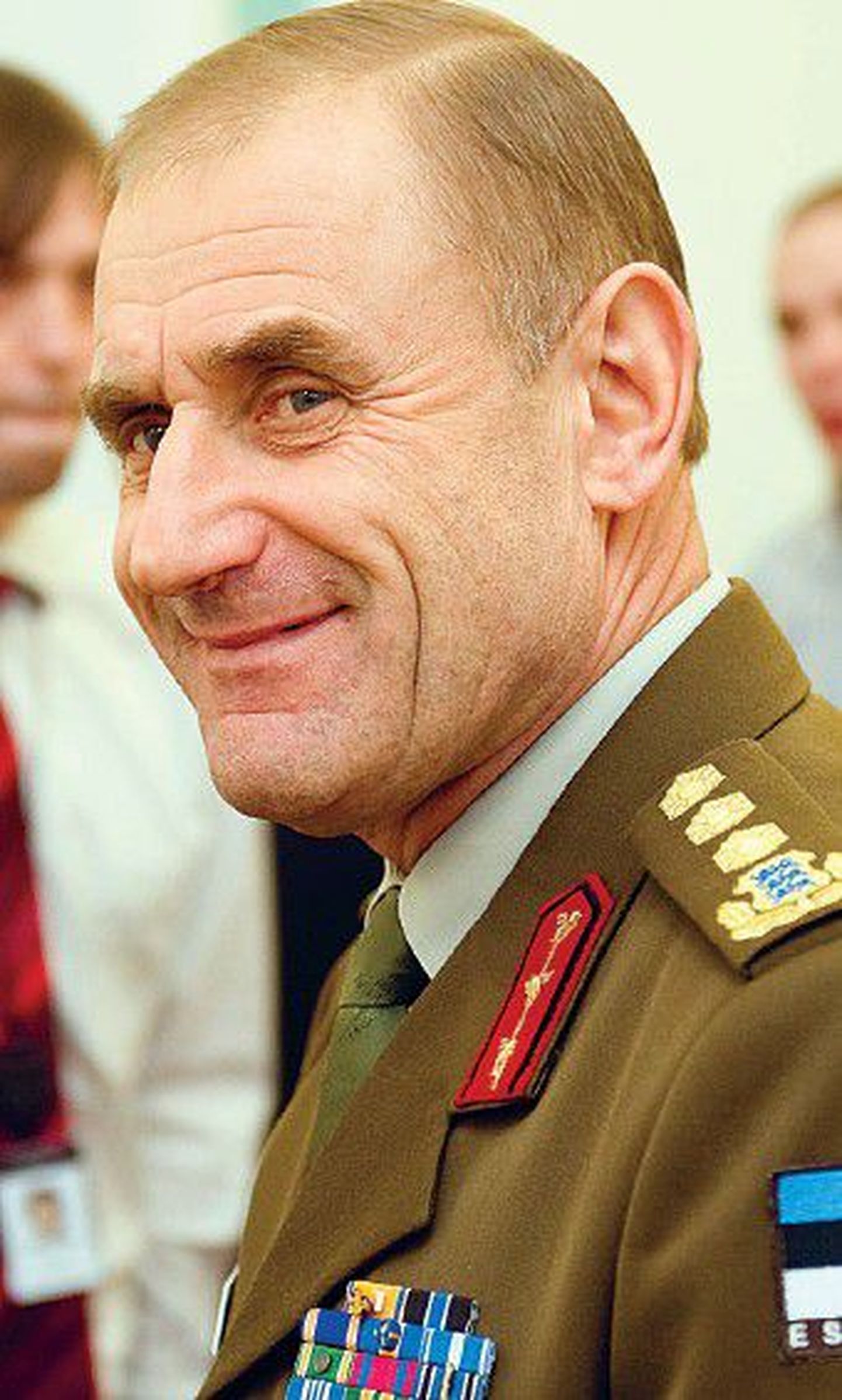 Командующий Силами обороны Антс Лаанеотс третьим в истории Эстонии получил звание генерала.