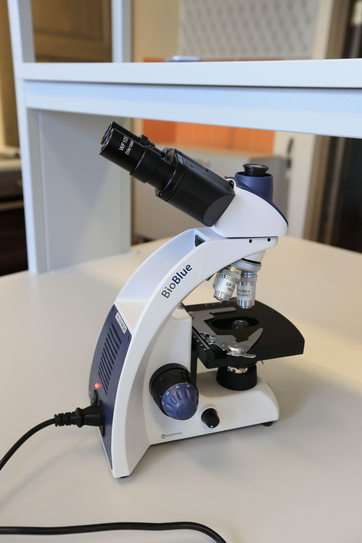 Mikroskoop BioBlue.