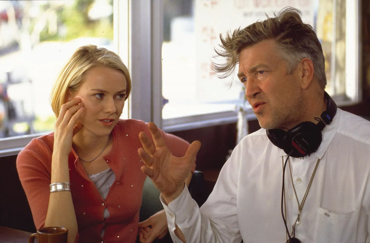 «Kuidas ta üldse mind «näha» suutis, kui ma olin nii hästi peidus ja isegi ennast silmapiirilt kaotanud?» kirjutas Naomi Watts (vasakul) pärast David Lynchi surma.