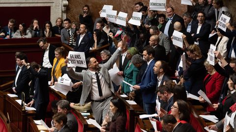 MACRON SURUS PENSIONIREFORMI LÄBI ⟩ Mäss jõudis Prantsusmaa parlamenti