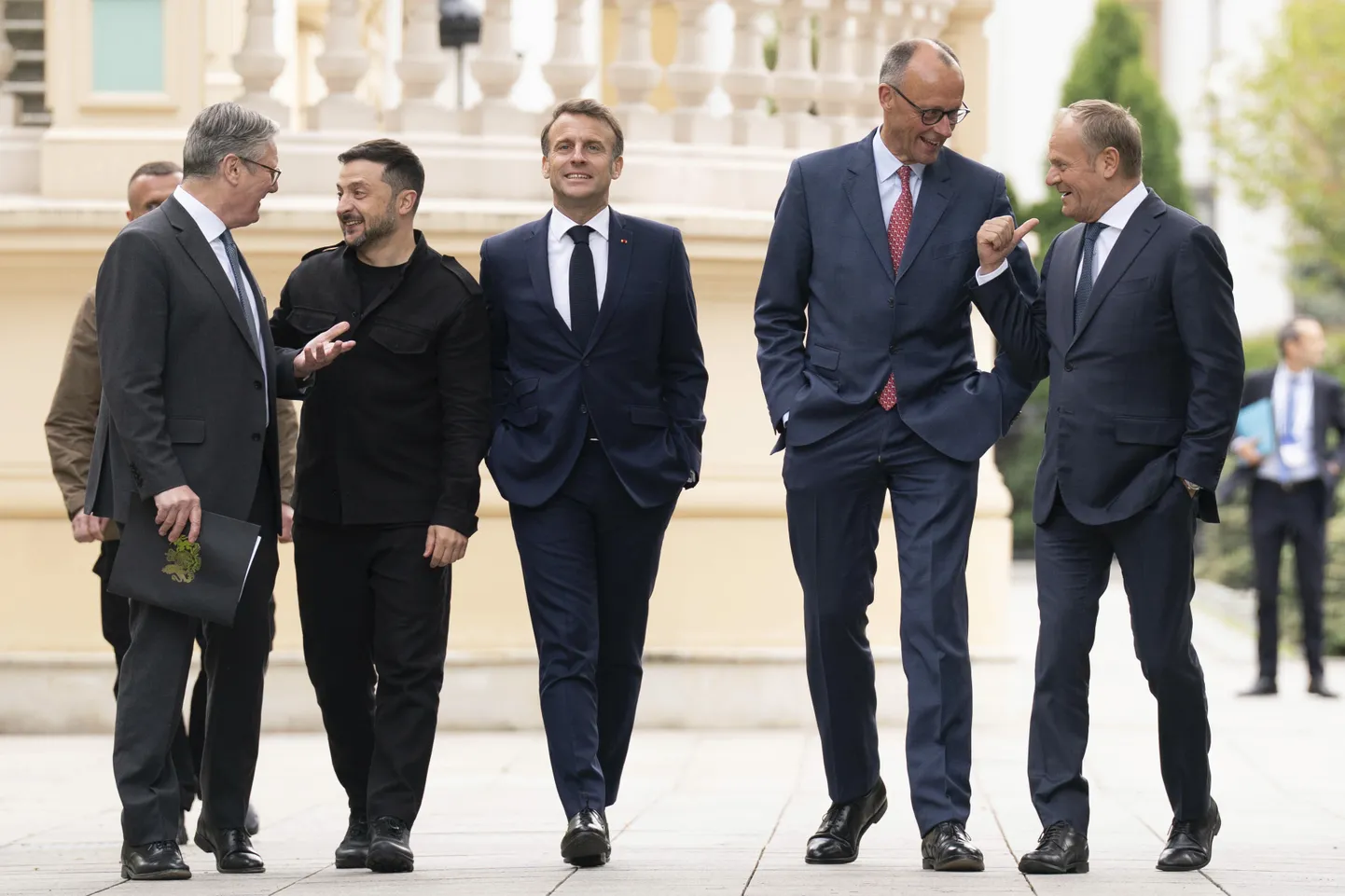 Keir Starmer, Volodõmõr Zelenskõi, Emmanuel Macron, Friedrich Merz ja Donald Tusk Kiievis.