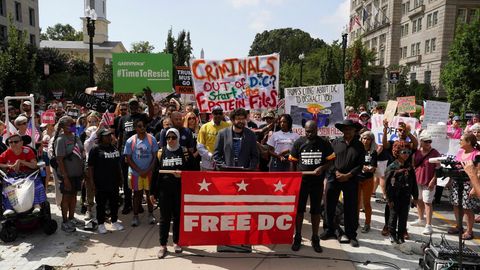 Začetek napotitve Nacionalne garde v Washington in izgon brezdomcev