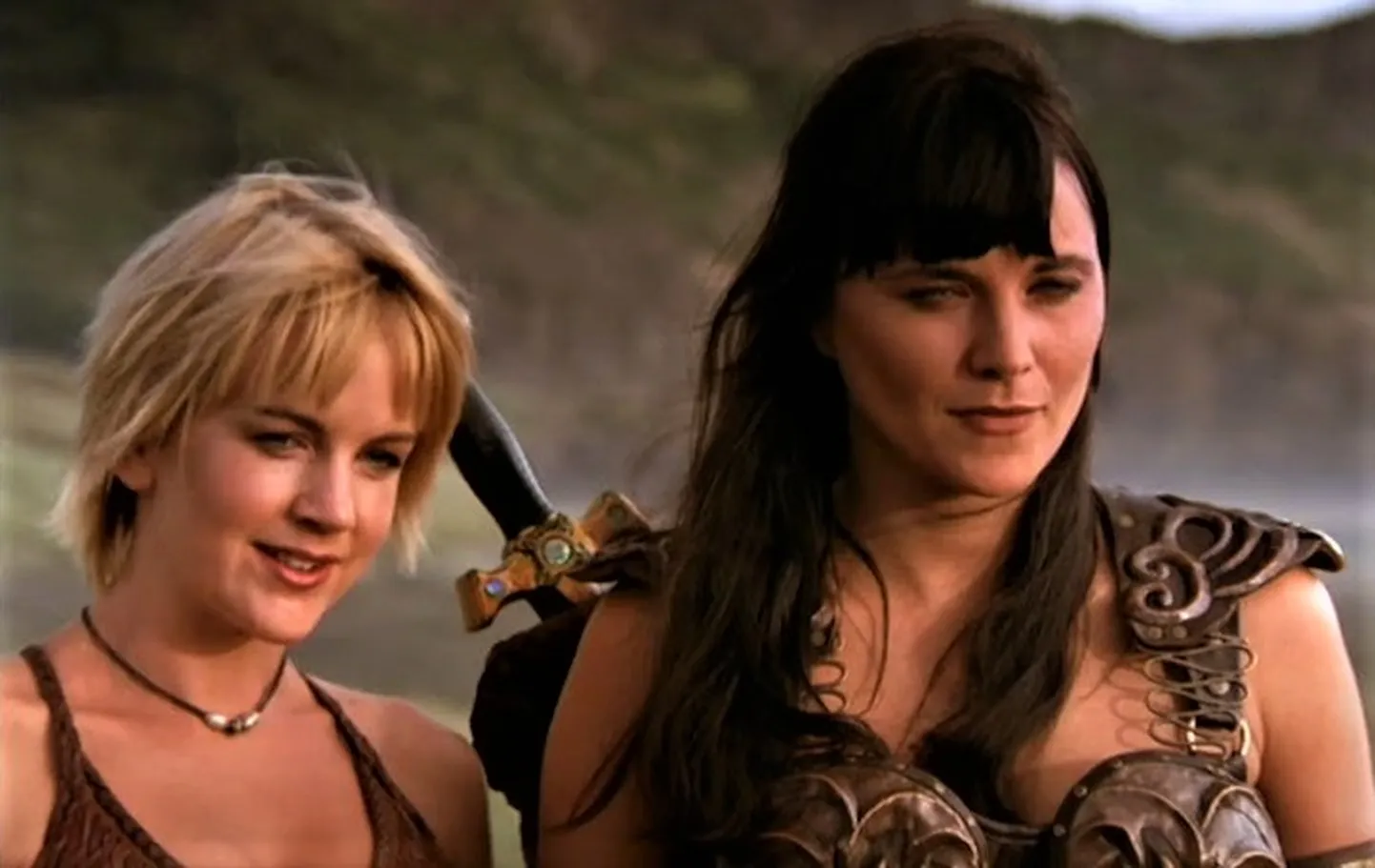 Gabrielle ja Xena.