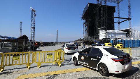 Brazīlijā Šakiras koncerta skatuves uzstādīšanas laikā bojā gājis tehniskais darbinieks