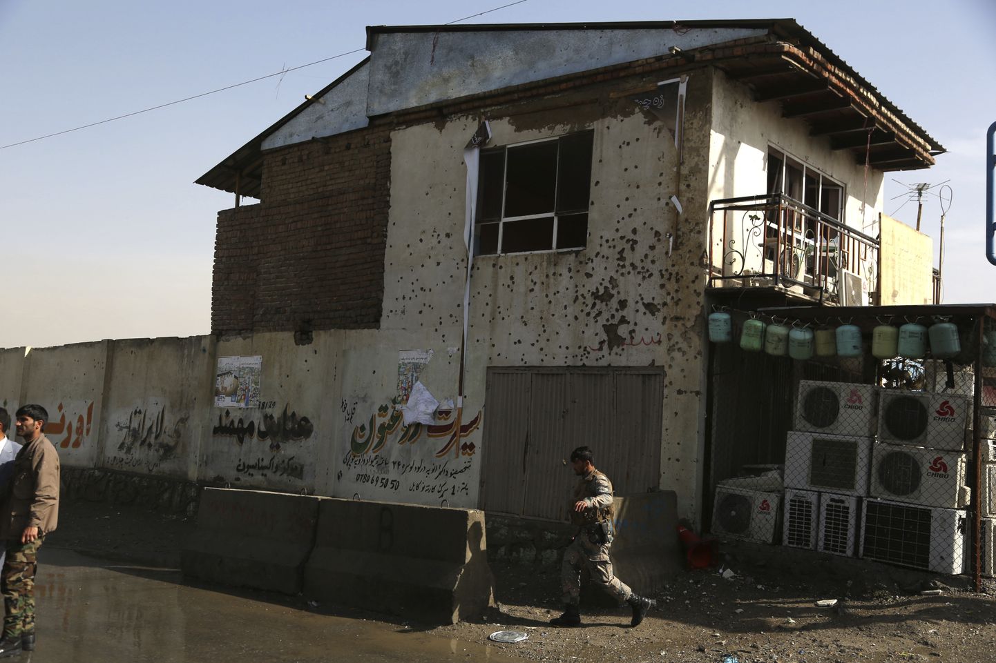 Sprādziens pie vēlēšanu komisijas Afganistānā. Ilustratīvs attēls