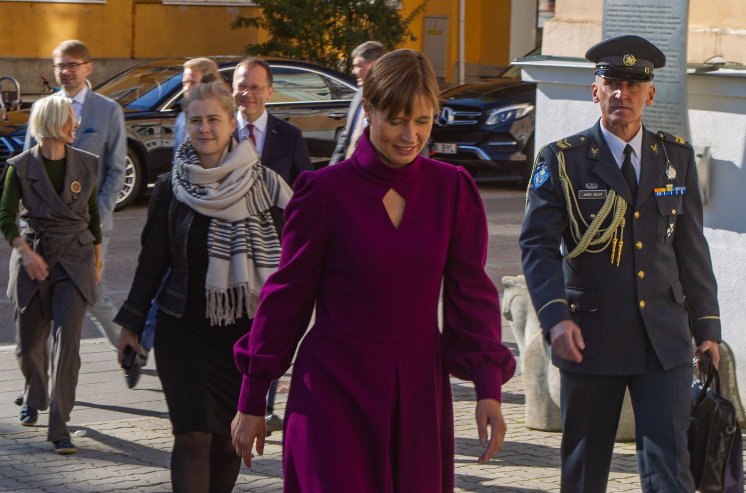 Kersti Kaljulaid avas kolmapäeval Tartu Jaan Poska gümnaasiumis uue õppeaasta.