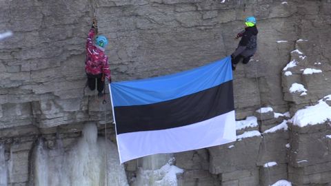 Reporter: Eesti lipp heisati Valaste joa kaljule