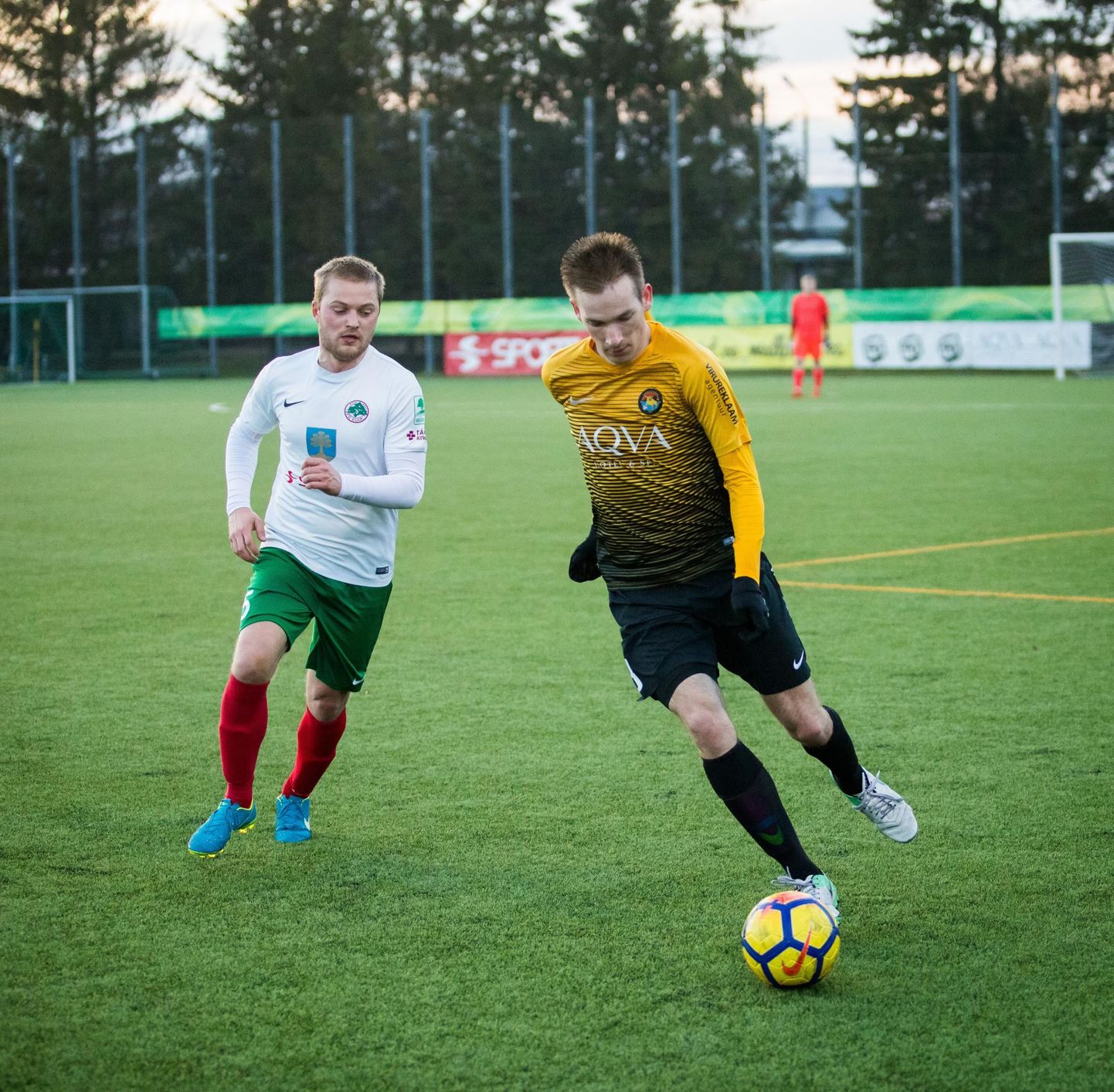 Jalgpalliklubi Rakvere Tarvas mängis pühapäeval Levadiaga viiki.