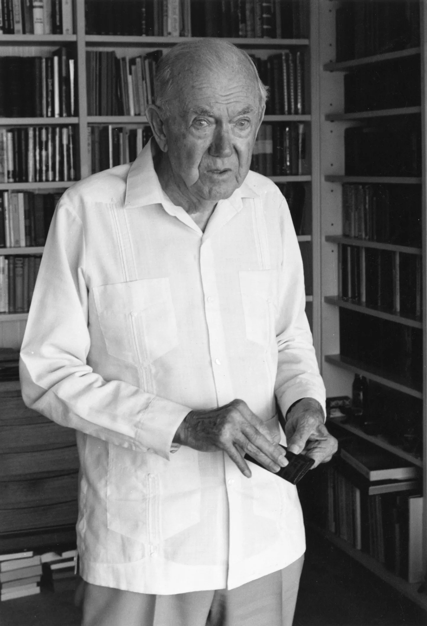 Inglise kirjanik, stsenarist ja kirjanduskriitik Henry Graham Greene, 1904-1991.