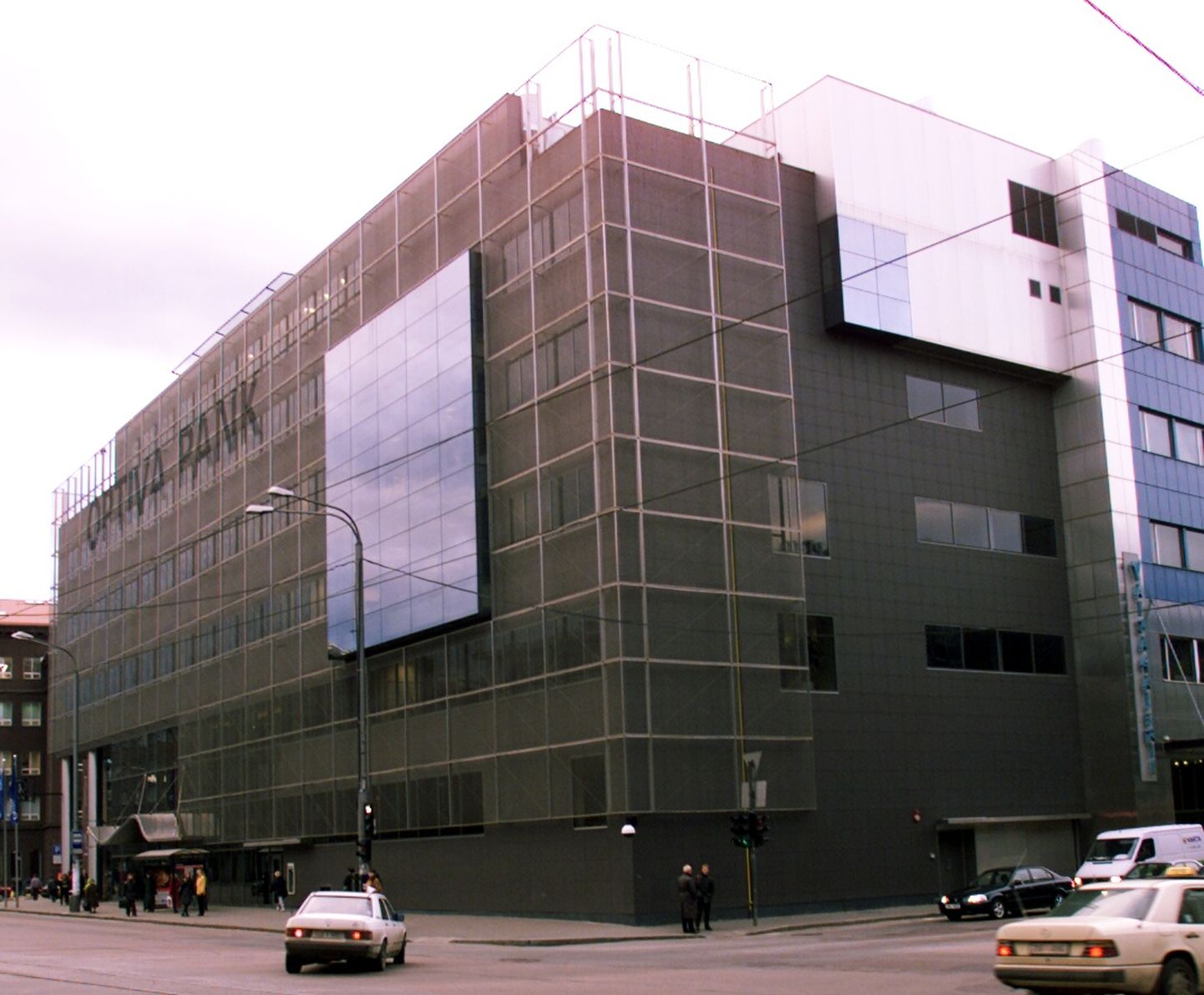 Praegune Danske Banki, toona Optiva Panga peahoone 1999. aastal.