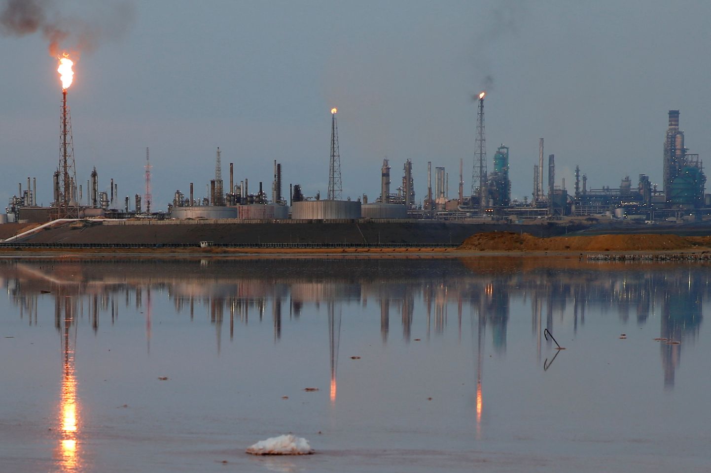 Venezuela riiklikule naftafirmale PDVSA kuuluv Amuay rafineerimiskompleks.
