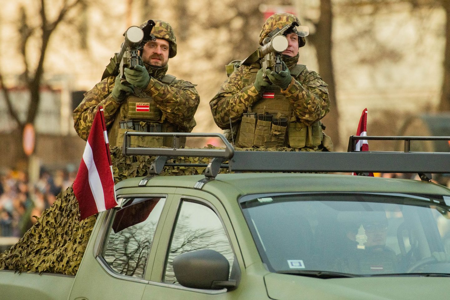 Latvijas Republikas proklamēšanas gadadienai veltīta militārā parāde