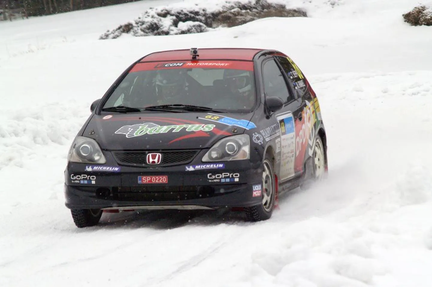 Tõnu Sepp ja Martin Rimmel täitsid Võrumaa talverallil endile seatud sihi tuua pärast kolmeaastast võistluspausi auto tervelt finišisse.