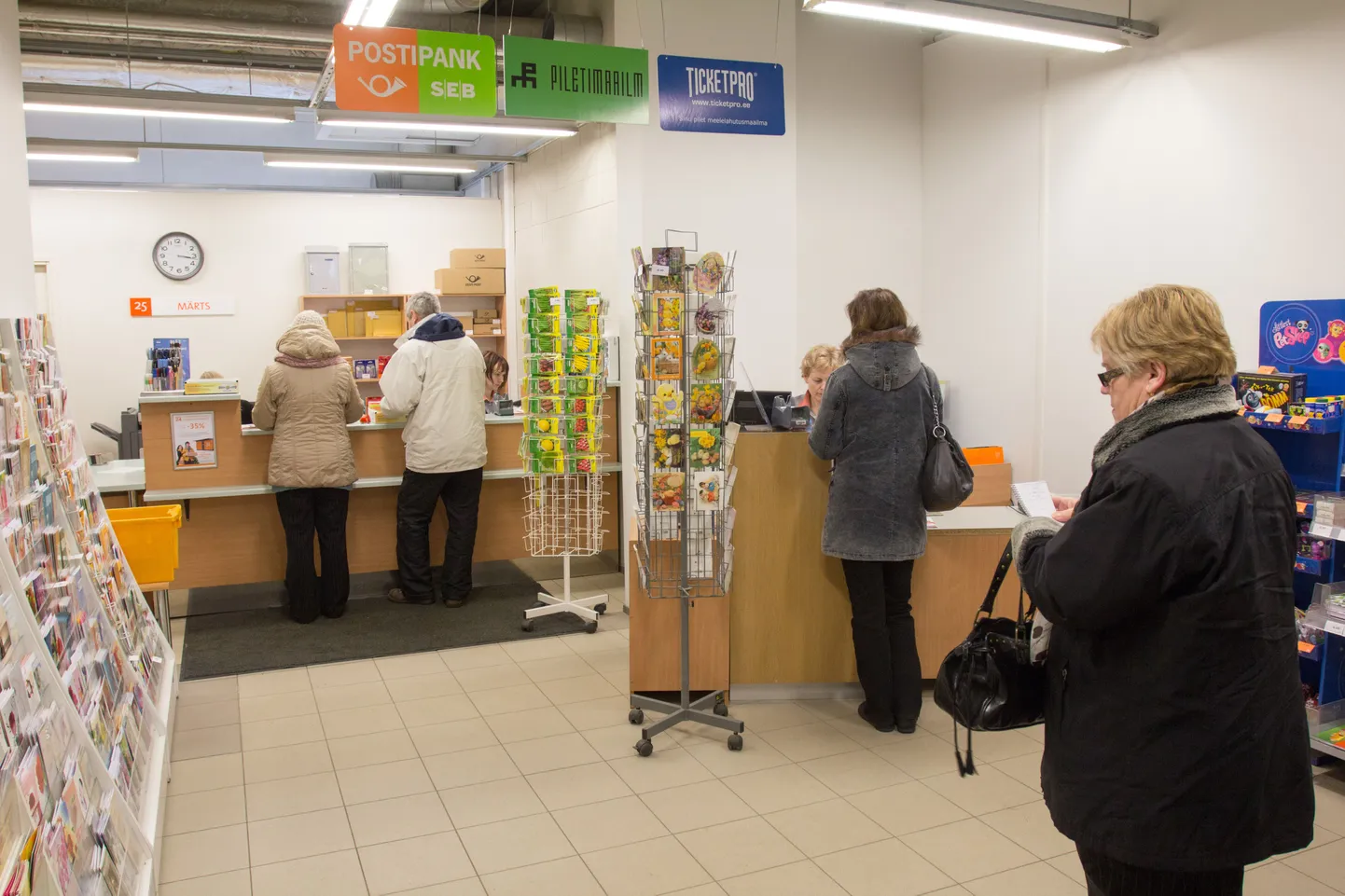 Postkontoris käimiseks tuleb aega varuda.