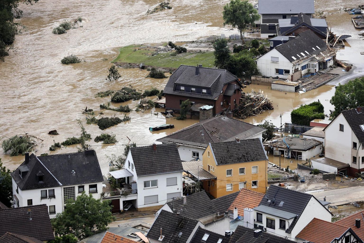 Üleujutused neljapäeval Saksamaa lääneosas Eifeli piirkonnas.