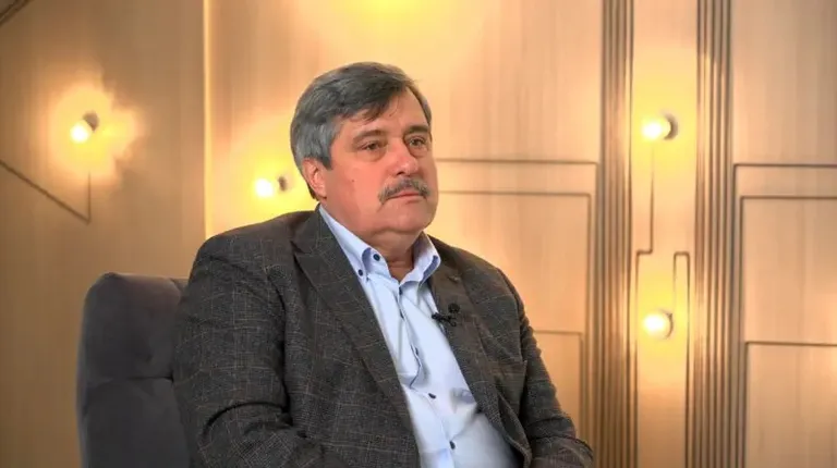 Назаров