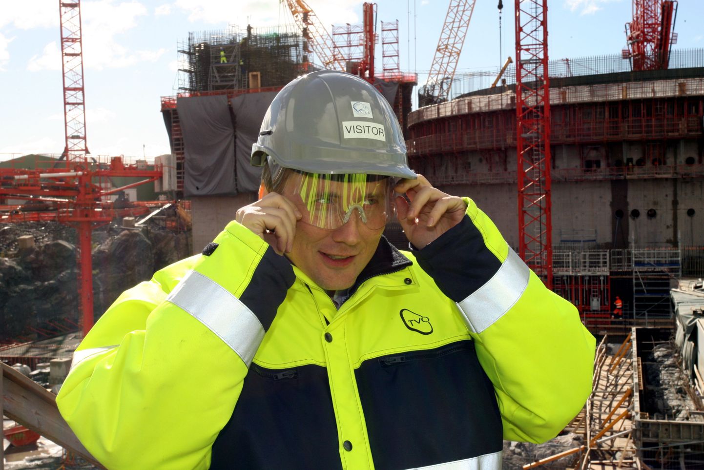 Сандор Лийве в Финляндии на строительной площадке АЭС.