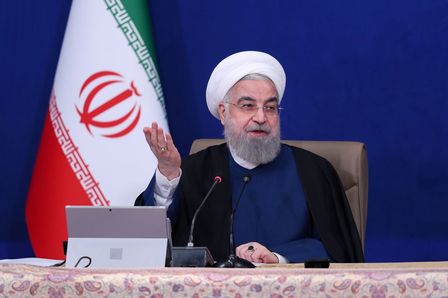 Iraani president Hassan Rouhani tänasel kabinetiistungil.