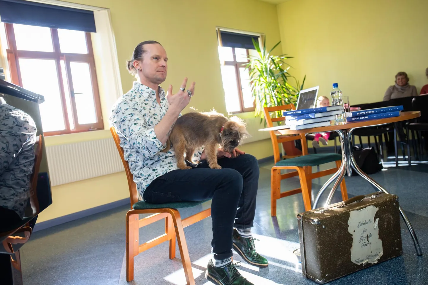 Marek Sadam ja tema lahutamatu kaaslane Leenu.
