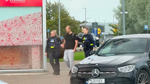 Politsei pidas Kuressaares kinni võimaliku poevarga