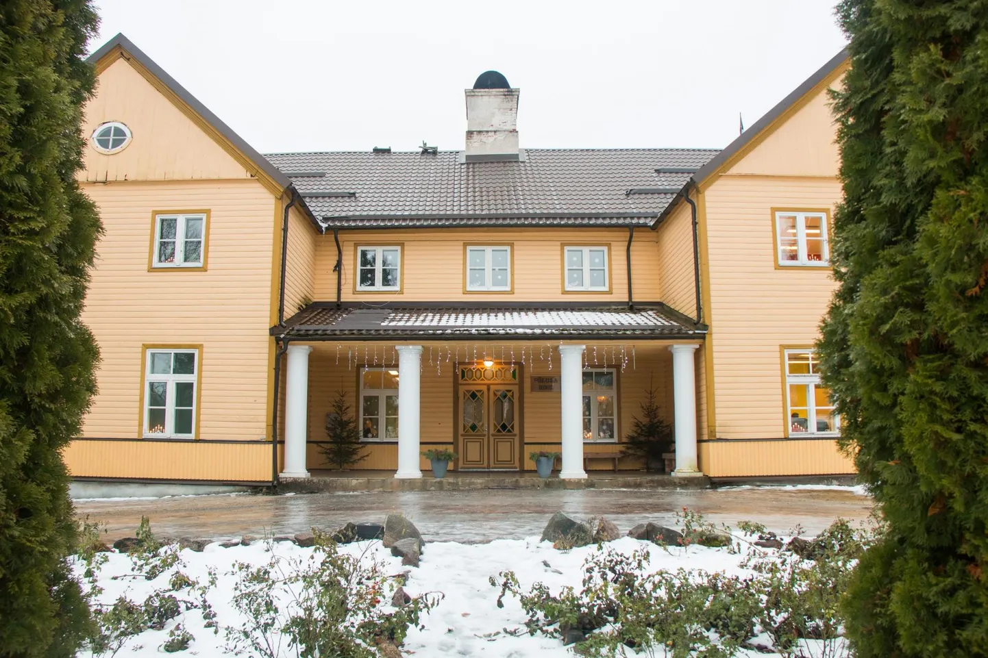 Põlula koolihoone läheb teist korda müüki.