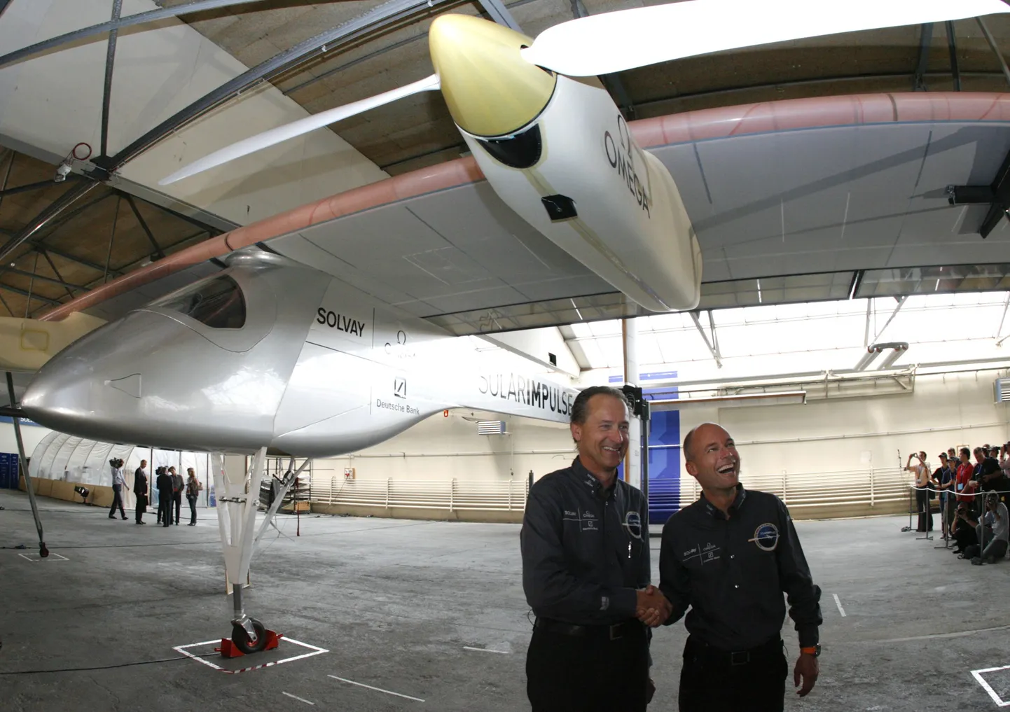 Bertrand Piccard (paremal)ja Andre Borschberg