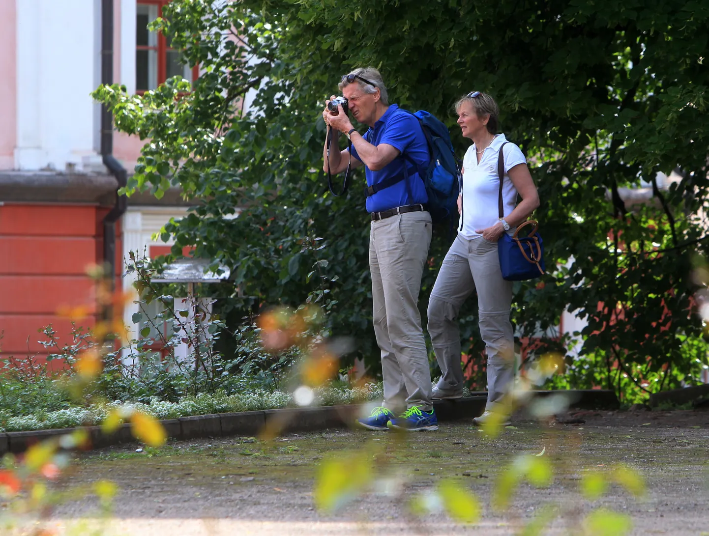 Turistid Tartu südalinnas.
