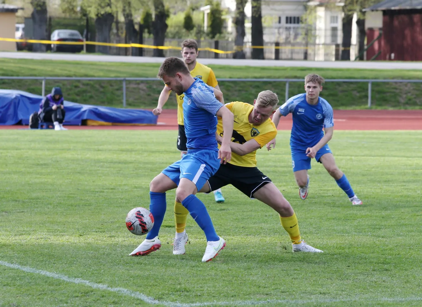 Pärnu Vapruse vutitiimil on võimalus FC Floralt saadud saun maha pesta laupäeval, kui suvepealinna väisab Tartu Tammeka.