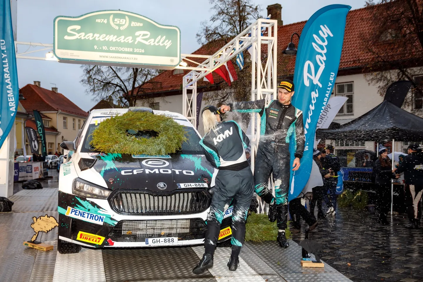 JÄRELVAADATAV «Ebareaalne, mis pingutus!» Volver võitis Saaremaa ralli ...