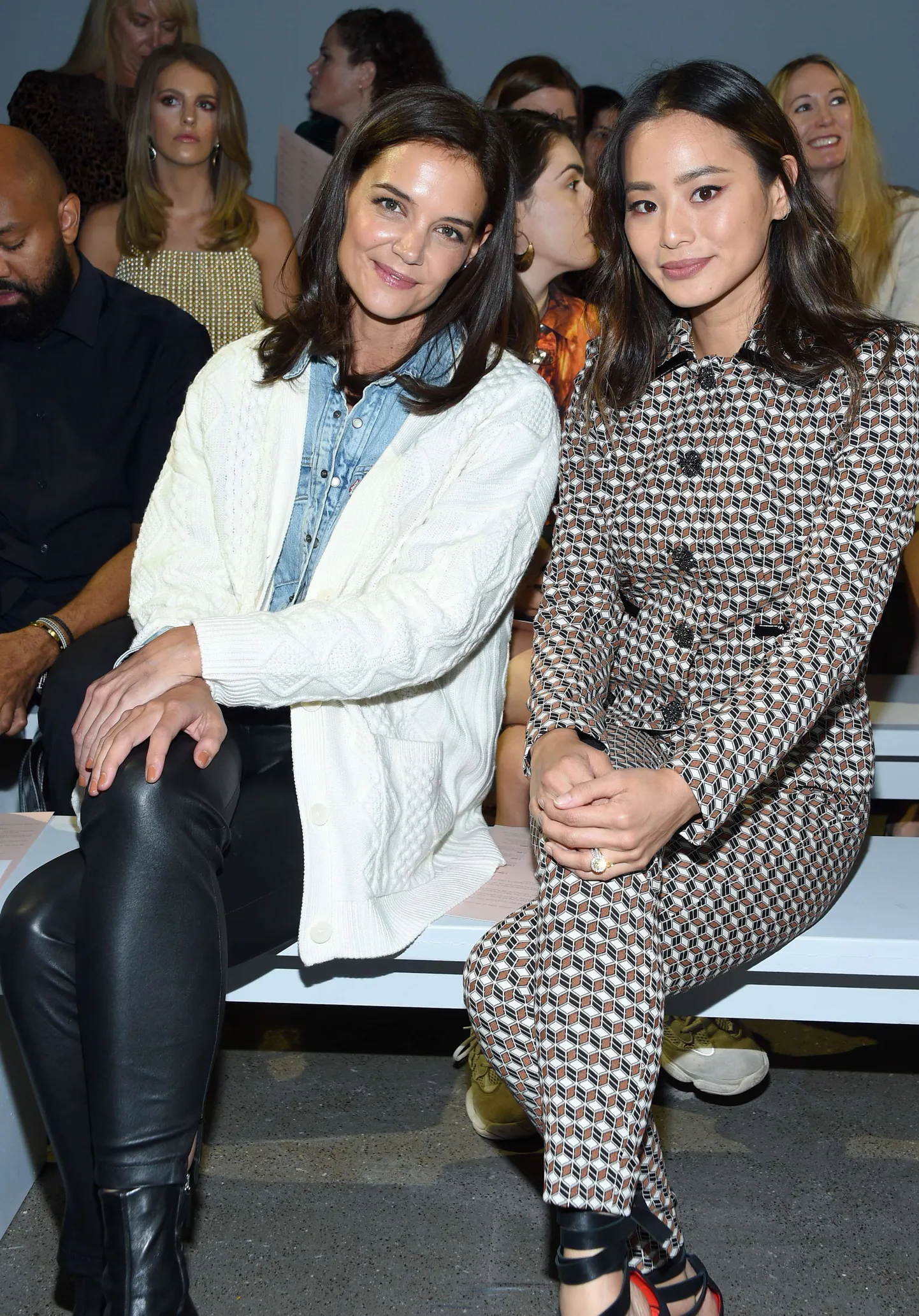 Chanel Iman ja Katie Holmes. Elie Tahari šõu. New York.