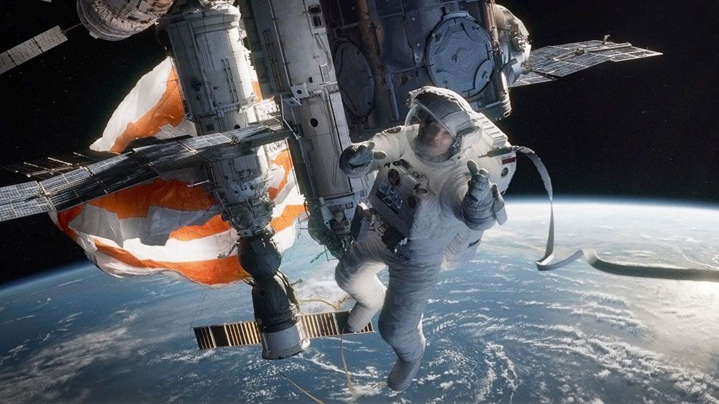 Kosmoses ei kuule sinu eksistentsialistlikke probleeme keegi: doktor Ryan Stone’i (Sandra Bullock) esimene kosmosemissioon ei lähe just täiuslikult.