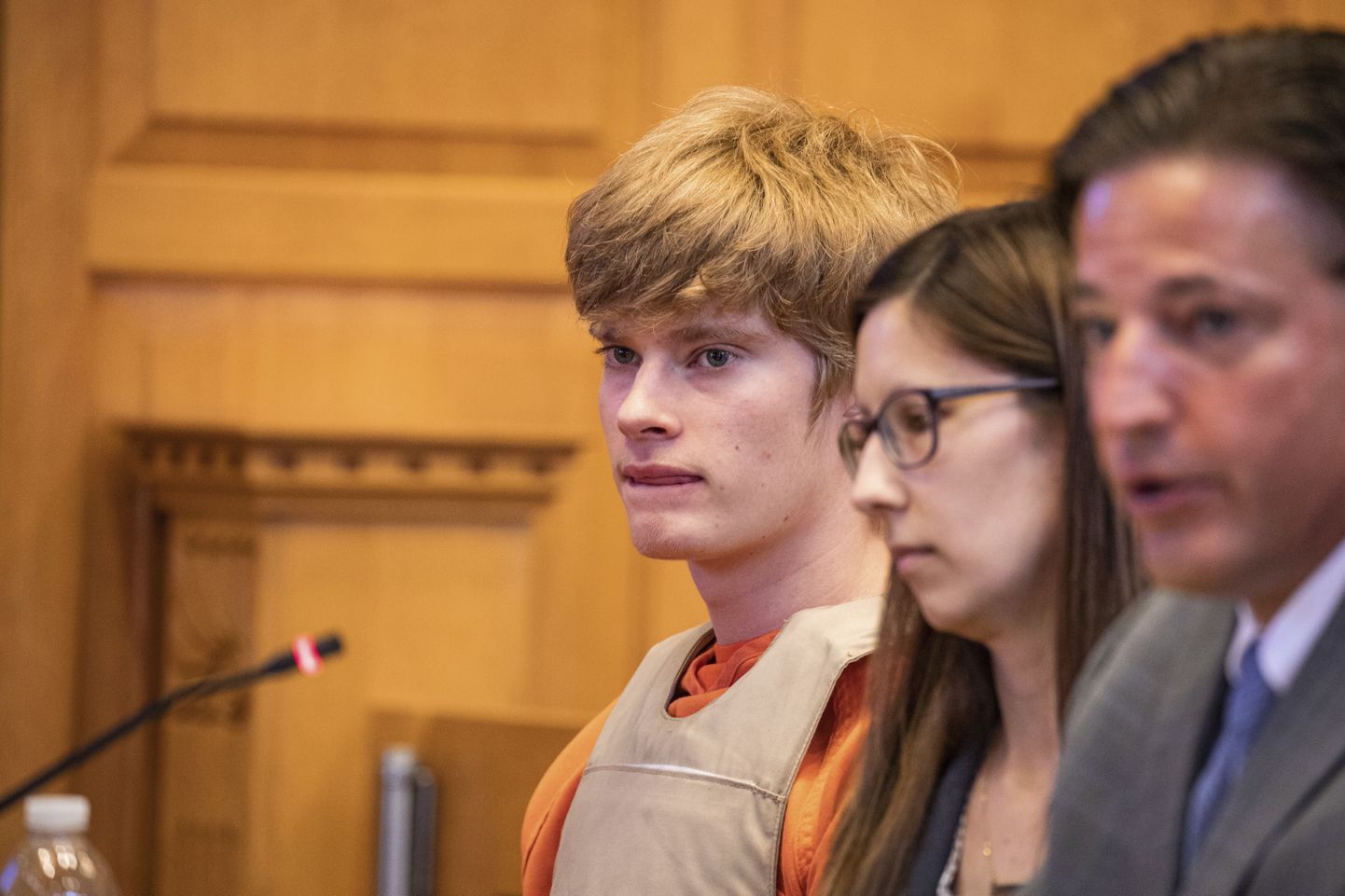 Mõrvas süüdistatav 17-aastane Jeremy Goodale kohtus.