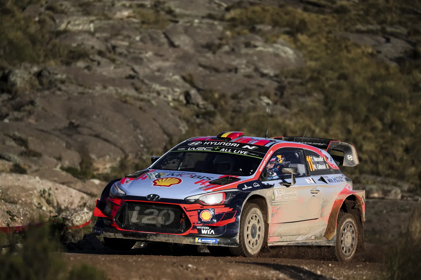 Tjerī Nevils ("Hyundai")