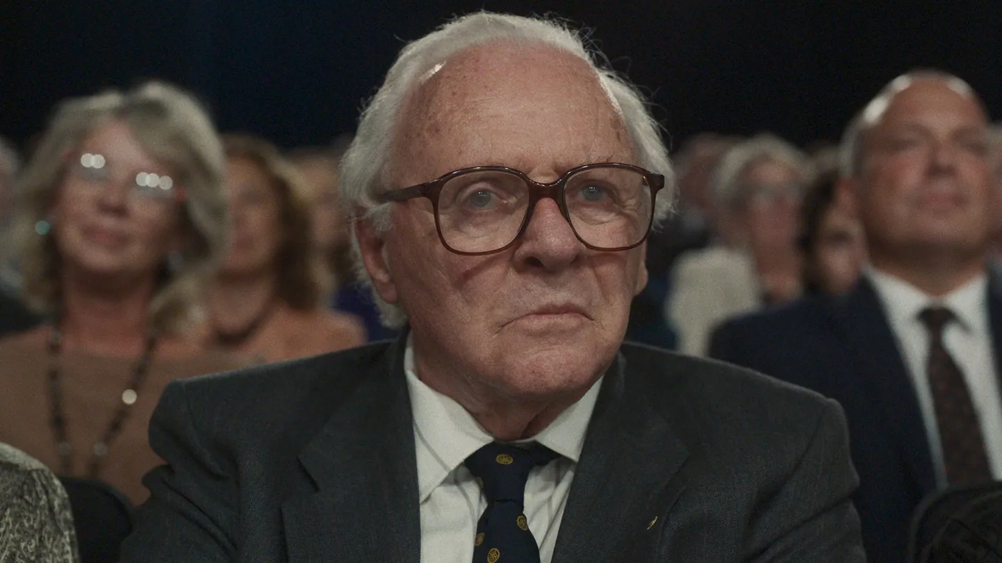 «Ühes elus» mängiv Anthony Hopkins on tõeline tõmbenumber, sest film tõi saali rahvast täis ja lõputiitrite ajal kõlas ka aplaus