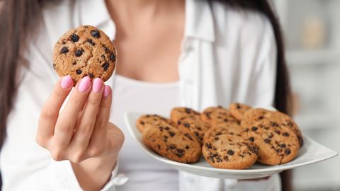 31-aastane ema on teeninud terve varanduse inimeste veidrate soovide täitmisega