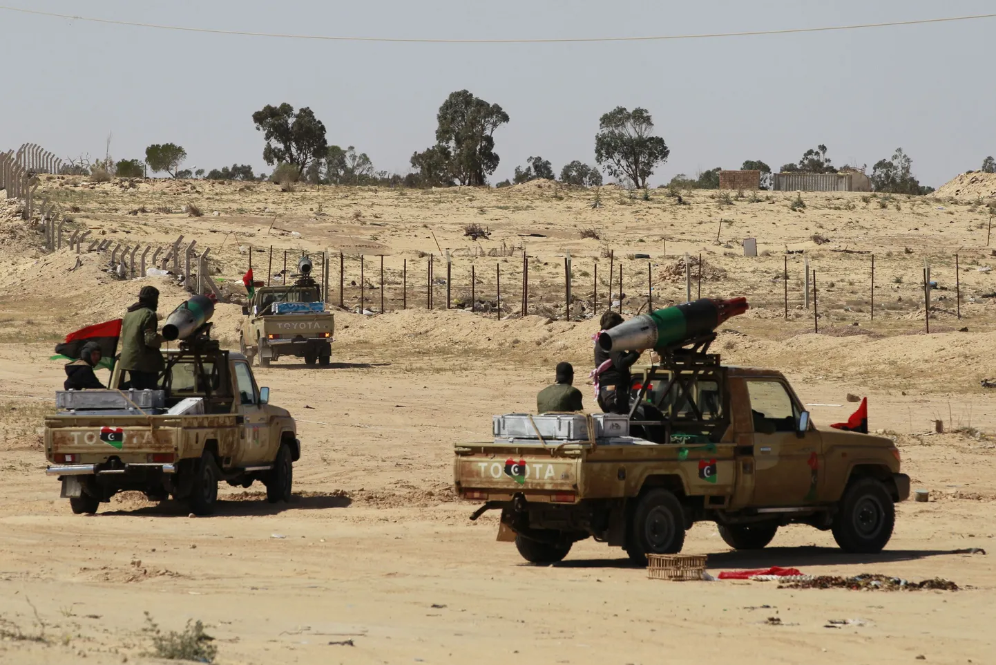 Машины ливийских повстанцев.