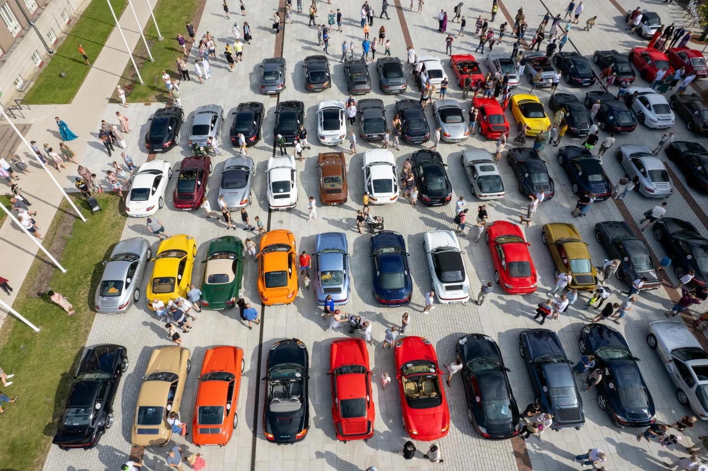 Automaksu esimene pool ootab tasumist 16. juuniks, kuid need, kes ei suuda riigi ees oma maksukohustusi täita, ei saa paraku maksu tasuda.