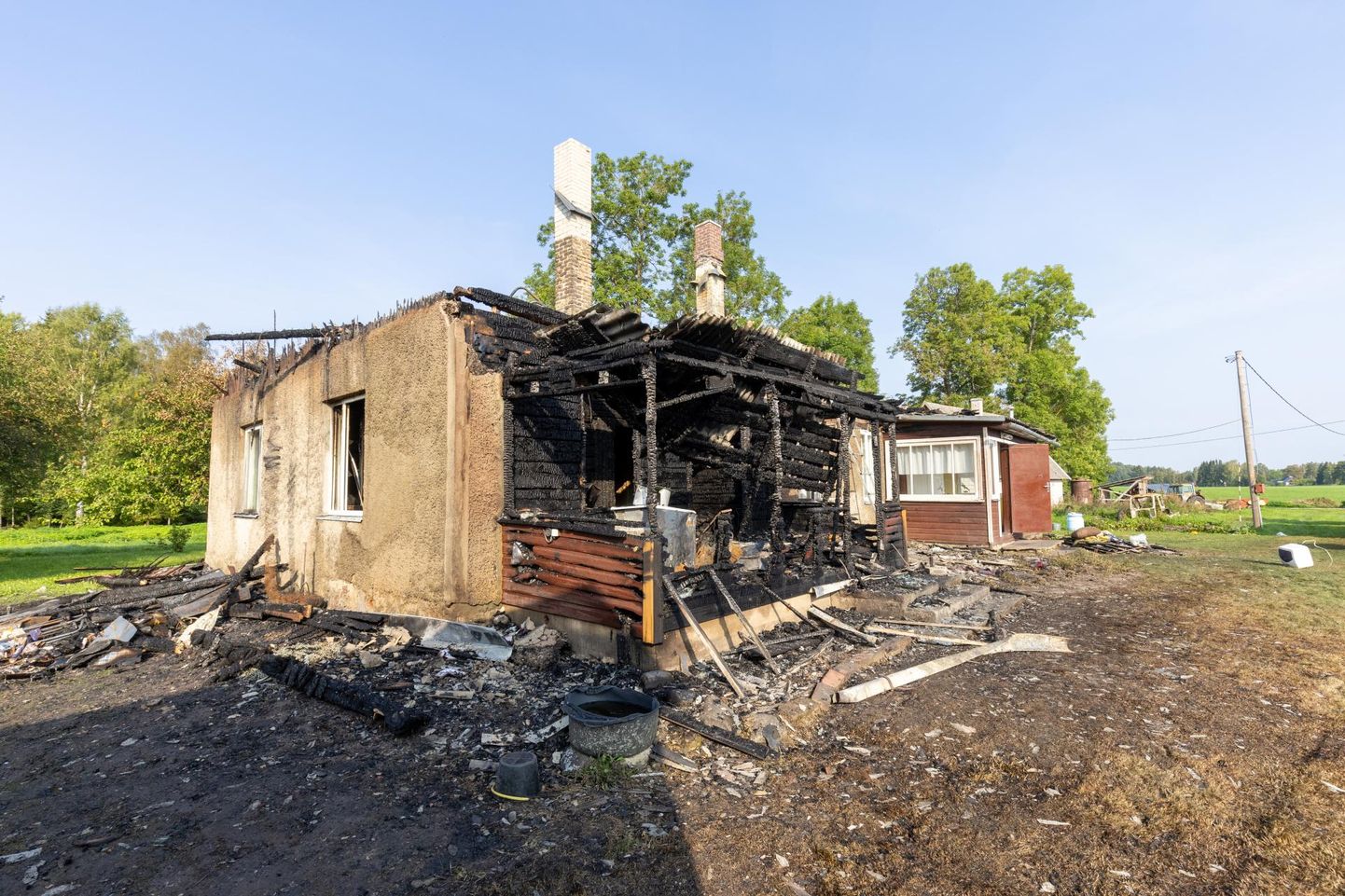 Inimesed tulekahjus viga ei saanud, kuid maja on hävinud.