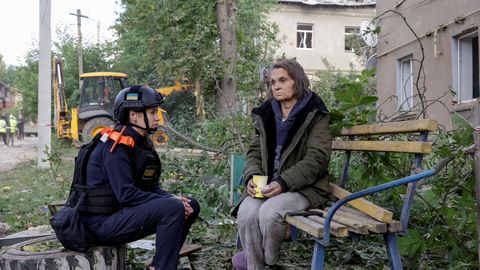 Ukraine's military holds ground, but humanitarian crisis deepens amid aid concerns