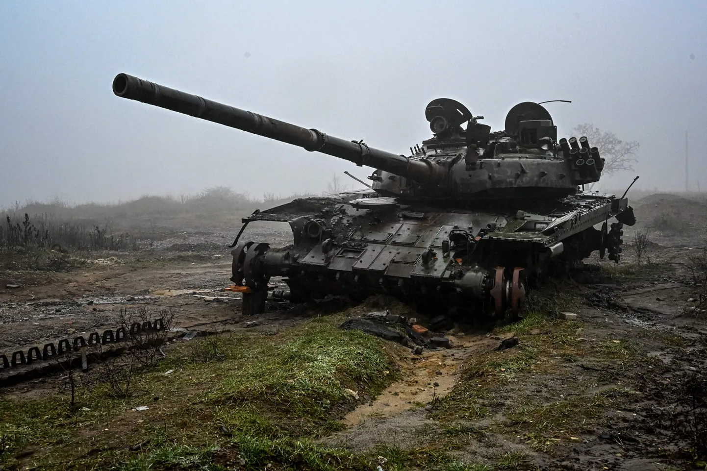 Уничтоженный танк в Украине