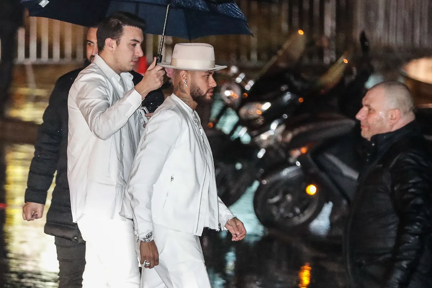 Neymar saabumas ühele peole Pariisis. Foto on illustratiivne.
