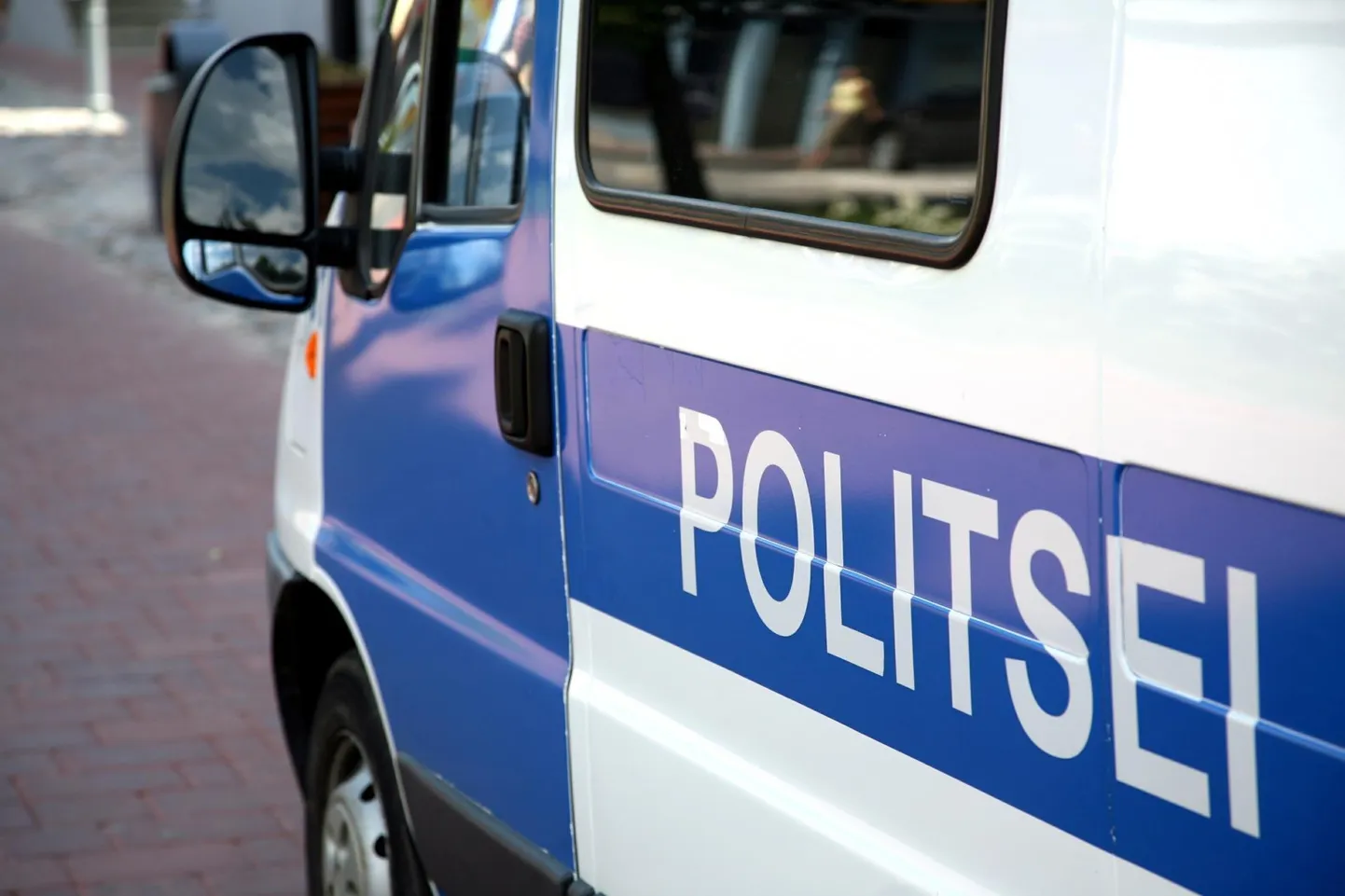 Ida prefektuurile laekus kaks vargusteadet.