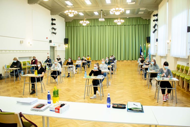 Госэкзамен в гимназии Валга.