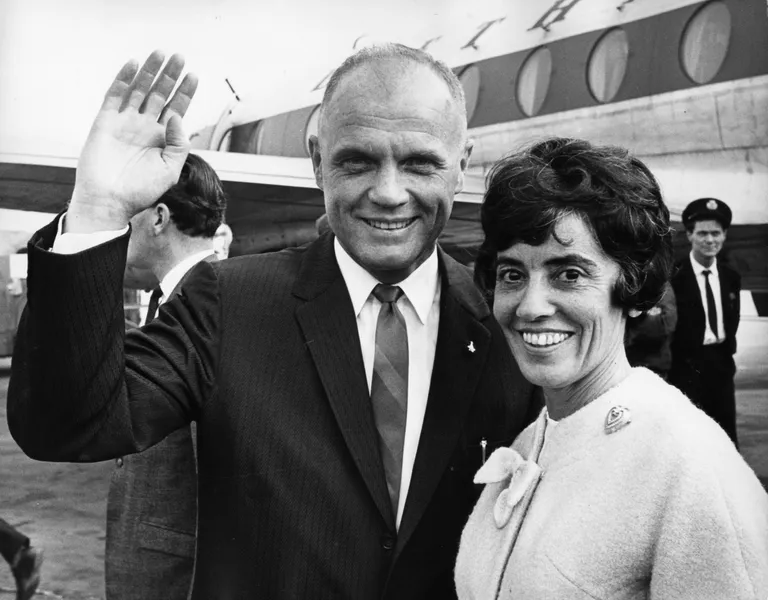 John ja Annie Glenn 2. oktoobril 1962 Suurbritannias Londonis