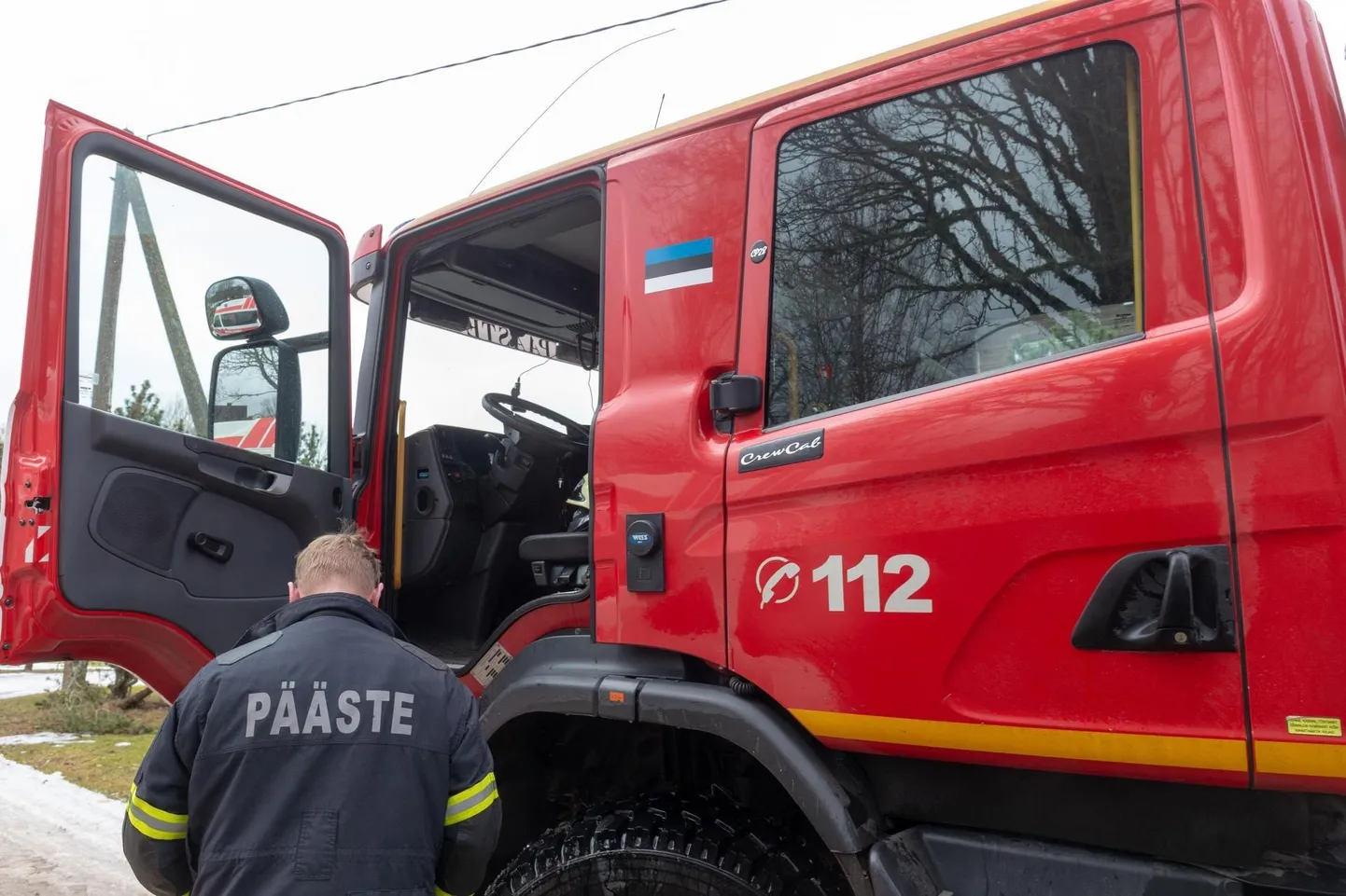Lemmetsa küla tehasehoone ventilatsioonisüsteemis puhkes tulekahju.