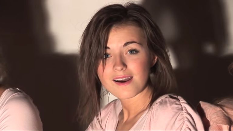 В 2010 году певица снялась в клипе «Kehad kuumad».