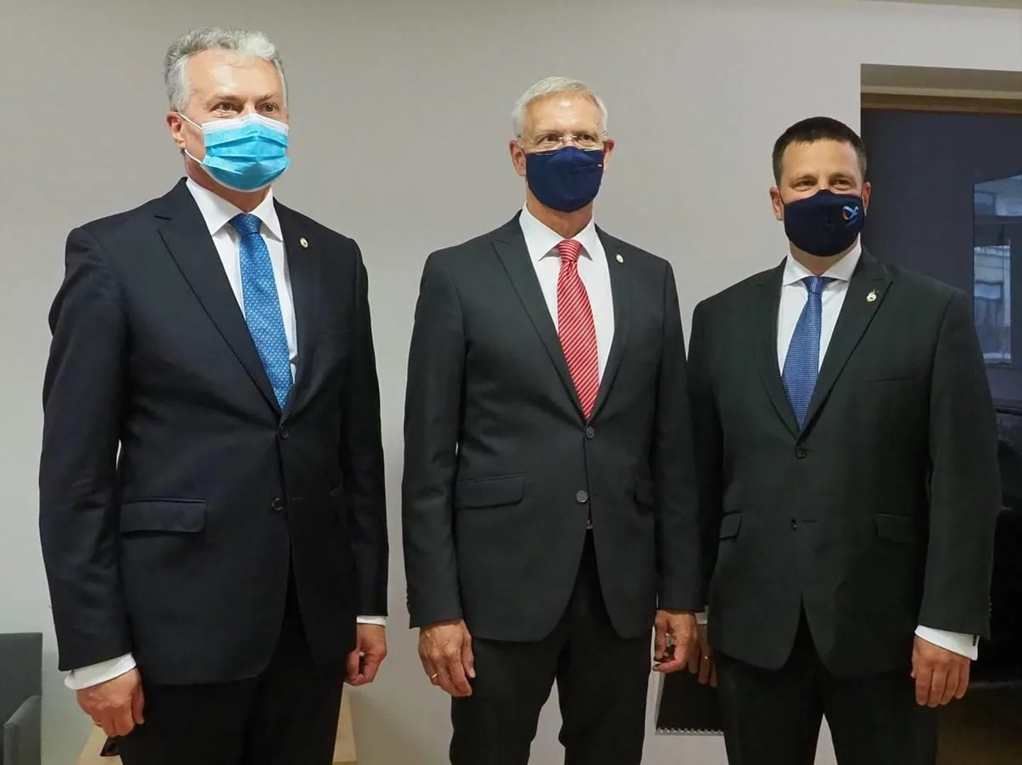 Kolme Balti riigi liidrid: vasakult Leedu president Gitanas Nausėda, Läti peaminister Krišjānis Kariņš ja Eesti endine valitsusjuht Jüri Ratas.