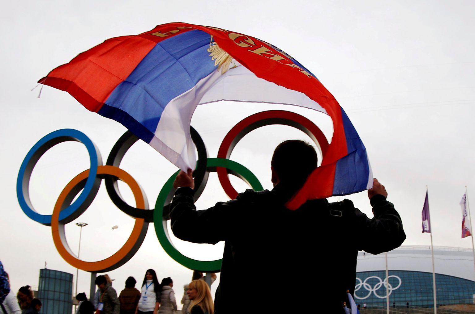 Venemaa sportlased pole viimasel kolmel olümpial saanud oma riigi lipu all võistelda. Pärast sõja alustamist Ukrainas ei saa aga enamik Venemaa sportlasi üldse rahvusvahelistel võistlustel osaleda.